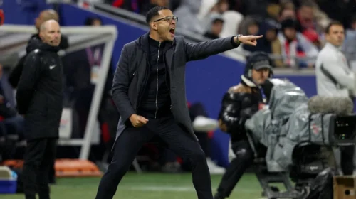 Zyrtare: Liam Rosenior, trajner i ri i Chelseat