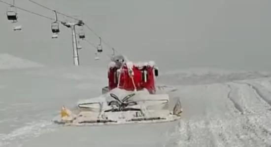 Përgatiten shtigjet e skijimit në Kodrën e Diellit