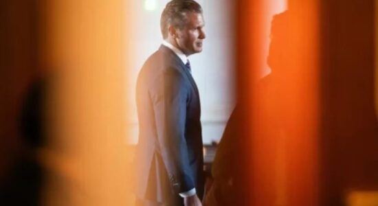 Shefi i Pentagonit: Rreth 200 trupa amerikane hynë në Karakas për të kapur Maduron