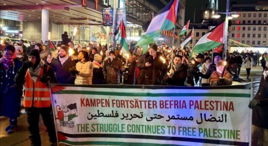 Suedi, anulohen festimet e vitit të ri dhe mbahet protestë në mbështetje të Palestinës