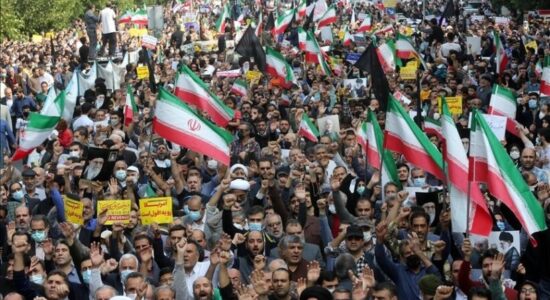 Raportohet për mbi 2.500 të vdekur në protestat në Iran