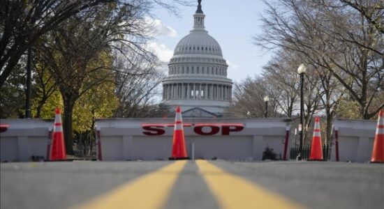 Senati amerikan avancon përpjekjen për të kufizuar kompetencat e luftës së Trumpit ndaj Venezuelës