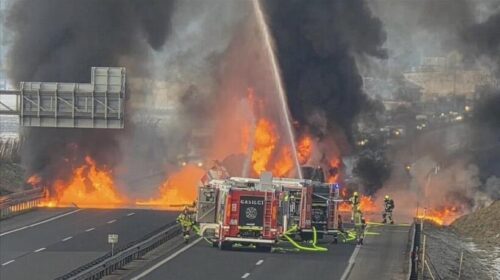 Shoferi i kamionit humbi jetën në një aksident të rëndë autostrade në Slloveni