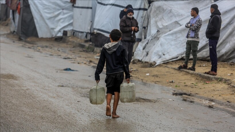 Kushtet e pafavorshme të motit thellojnë dramën e të zhvendosurve në Gaza