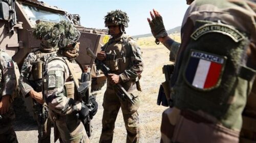 Macron: Franca do të dërgojë më shumë trupa, mjete ajrore dhe detare në Grenlandë