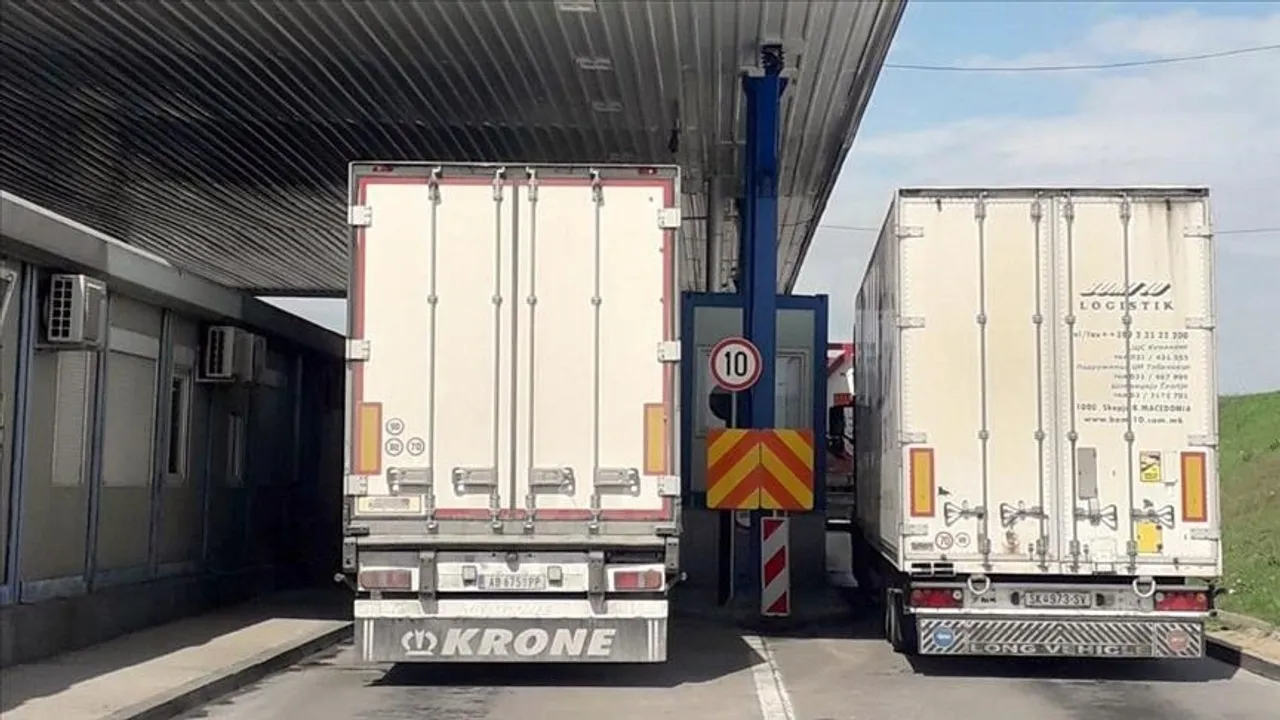 Nesër në mesditë 370 kamionë do të bllokojnë të gjitha pikat kufitare në vend