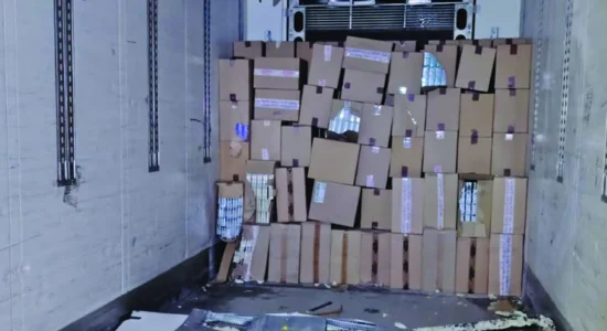 Drejtoria Doganore: Në vendkalimin kufitar Dojran është parandaluar kontrabandimi i 5.050 stefave cigare, privohet nga liria një shtetas serb