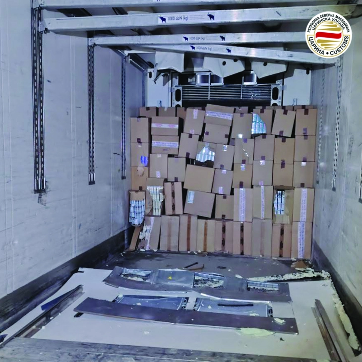 Drejtoria Doganore  Në vendkalimin kufitar Dojran është parandaluar kontrabandimi i 5 050 stefave cigare  privohet nga liria një shtetas serb