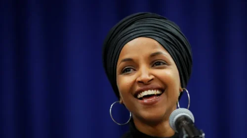 Trump kërkon të hetohet pasuria e kongresistes amerikane me shami