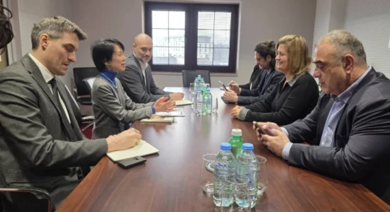 Bozhinovska-Kavahara: Thellim i bashkëpunimit për ardhmëri të sigurt dhe të qëndrueshme energjetike