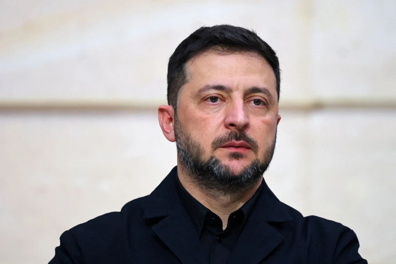 Zelensky zhvillon bisedime për sigurinë, Rusia vazhdon sulmet me dronë në Ukrainë