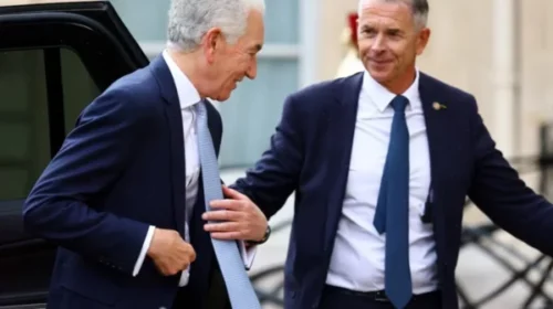 Ambasadorit amerikan në Francë i ndalohet të takohet me qeverinë franceze