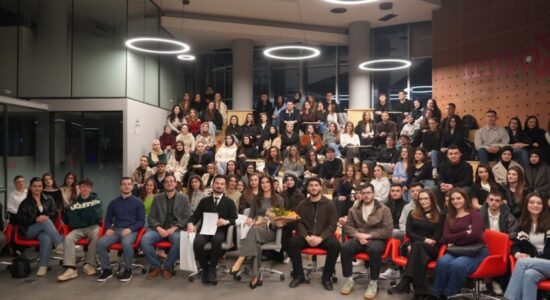 Dr. Nita Zeqiri dhe Dr. Bekim Fera ligjërojnë mbi Sindromën Metabolike – Kardiodiabetin, fillon cikli i trajnimeve nga OKH Merhamet