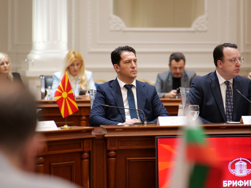 Sali: VLEN mbështet kërkesën që provimi i jurisprudencës të mbahet edhe në gjuhën shqipe