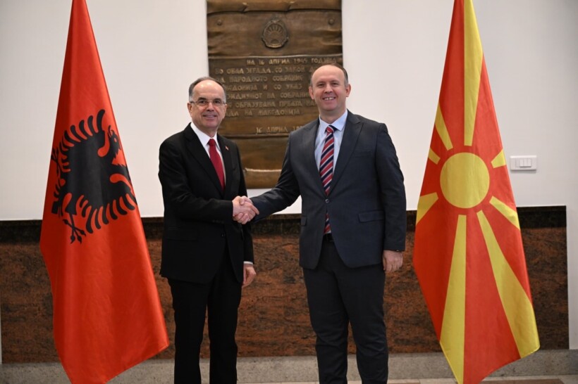 Gashi pret në Kuvend Presidentin Begaj,  riafirmohet partneriteti strategjik mes dy vendeve