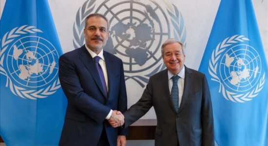 Ministri i Jashtëm turk diskuton çështjet globale shefin e OKB-së