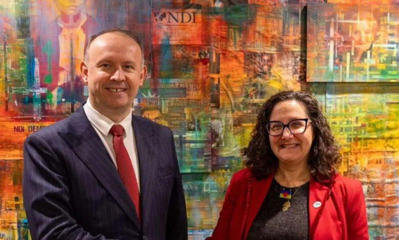 Kryeparlamentari Gashi në Uashington takohet me drejtuesit e NDI-së