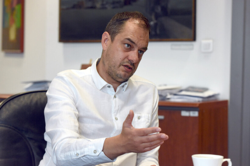 (VIDEO) Prokurori Bubevski do ta padisë avokaten Kadriu