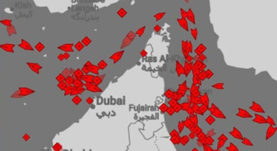 Mbyllet Ngushtica e Hormuzit për qarkullimin e anijeve