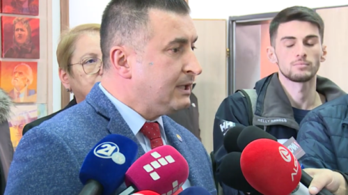 (VIDEO) Draft-ligji i arsimit të lartë – Rektori i UT-së kërkon rishikimin e dokumentit, ministrja nuk pajtohet