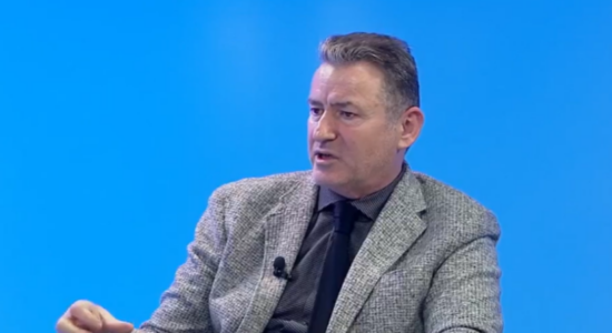 Maksuti: Ministria e Drejtësisë të veprojë për provimin e jurisprudencës pas deklaratës së Mickoskit