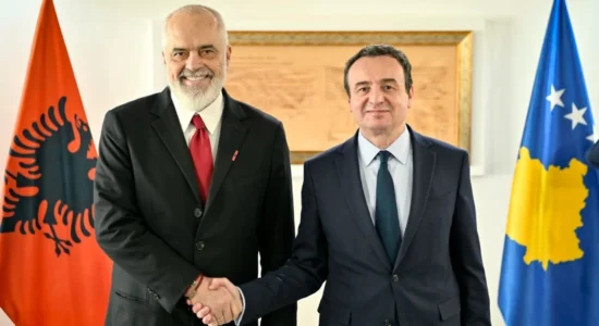 Takimi Kurti – Rama, premtohet thellim i bashkëpunimit Kosovë – Shqipëri