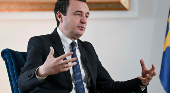 Nagavci dorëzon te Osmani emrin e Kurtit për mandatar