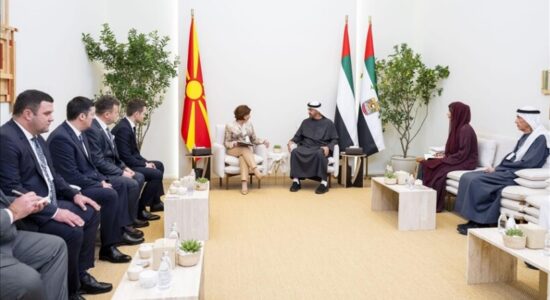Presidentja e Maqedonisë së Veriut takohet me homologun nga Emiratet e Bashkuara Arabe