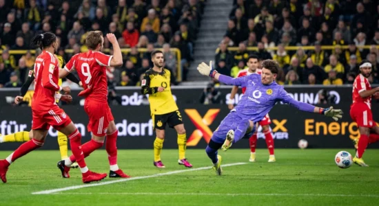 Spektakël golash në “Der Klassiker”, Bayerni fiton dramën ndaj Dortmundit