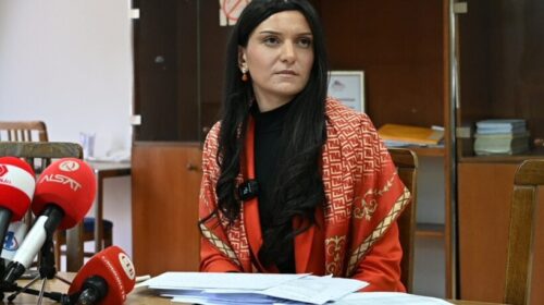 Reagon ish-drejtoresha, Iliazi: Po përballem me një padrejtësi të madhe