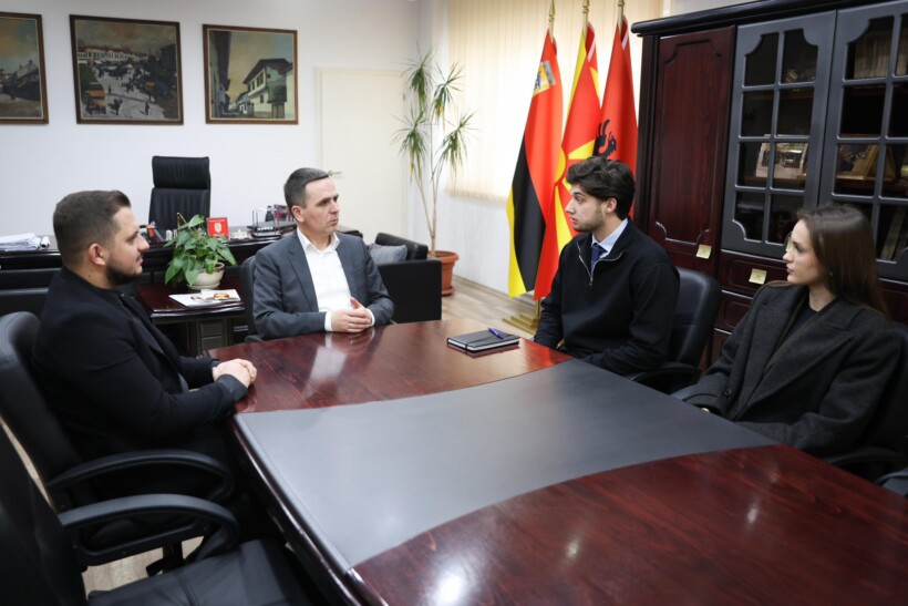 Kasami në takim me studentët: Provimi i jurisprudencës do jepet edhe në gjuhën shqipe