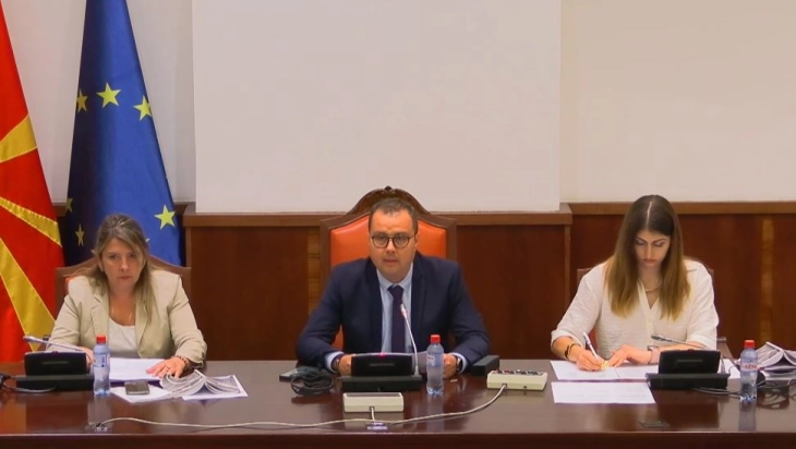 Debat publik për versionin punues të Propozim ligjit për drejtues të lartë në organet e administratës dhe fondeve shtetërore