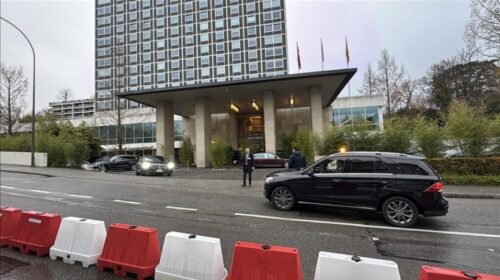 Raundi i tretë i bisedimeve trepalëshe për Ukrainën vazhdon në ditën e dytë në Gjenevë