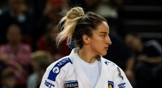 Distria Krasniqi fiton medaljen e artë në Grand Slamin e Parisit