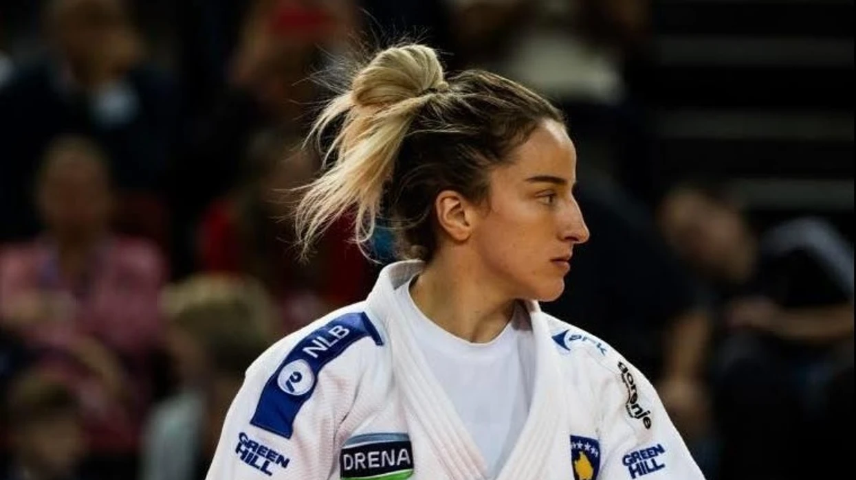 Distria Krasniqi fiton medaljen e artë në Grand Slamin e Parisit