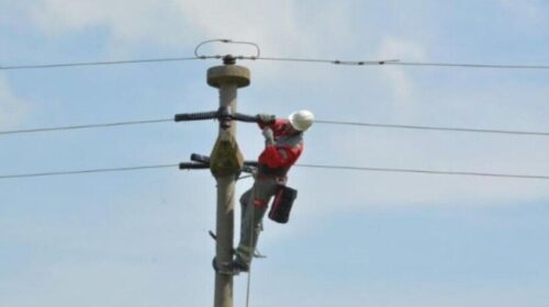 Sulmohen punonjësit e EVN-së gjatë punës në Pirok të Tetovës