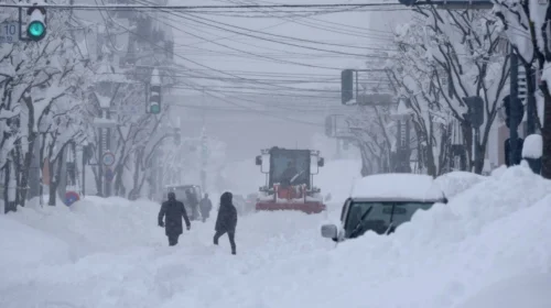 Reshje të dendura bore në Japoni, të paktën 45 të vdekur