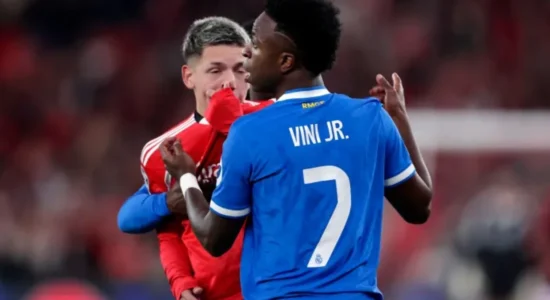 FIFA aprovon ‘Ligjin Vinicius’ pas incidentit që ndodhi në Ligën e Kampionëve