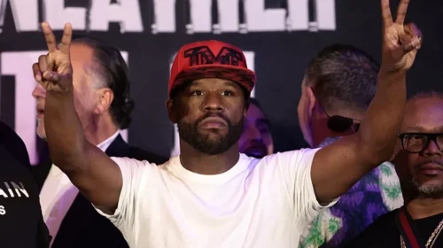 E bujshme!!! Floyd Mayweather rikthehet në ring 9 vjet nga sfida e fundit