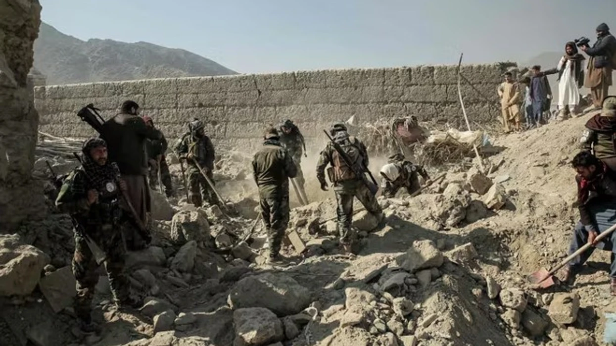 Si filloi tensionimi i situatës mes Pakistanit dhe Afganistanit?