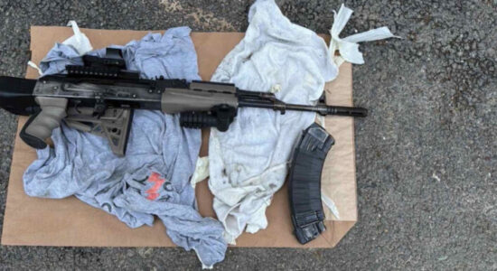 (VIDEO) Arrestohen tre persona, planifikonin hakmarrje për “vëllezërit” e tyre