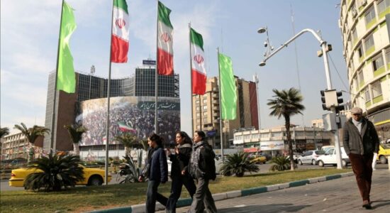 Irani zyrtarisht u lejon grave të marrin patenta për motoçikleta