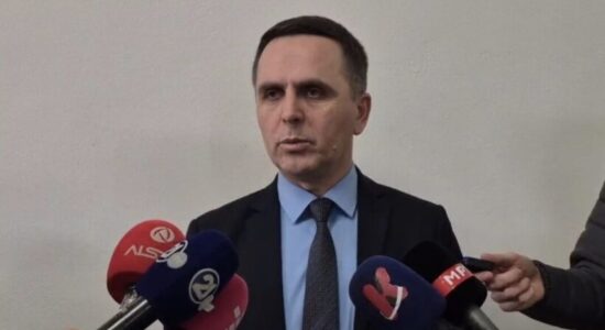 Kasami: Bisedojmë 1-2 herë në javë që VLEN-i të jetë një parti