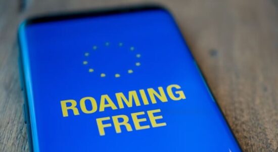 KE propozon heqjen e roaming-ut për vendet e Ballkanit Perëndimor