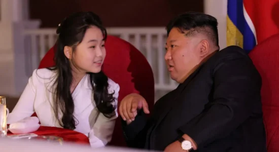 Kim Jong Un emëron vajzën e tij, si trashëgimtare të pushtetit në Kore të Veriut