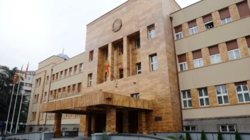 Kuvendi duhet t’i konstatojë dorëheqjet e Bislimovskit dhe të Ristovskës dhe ta zgjedhë Goce Naumovskin për gjyqtar të ri kushtetues