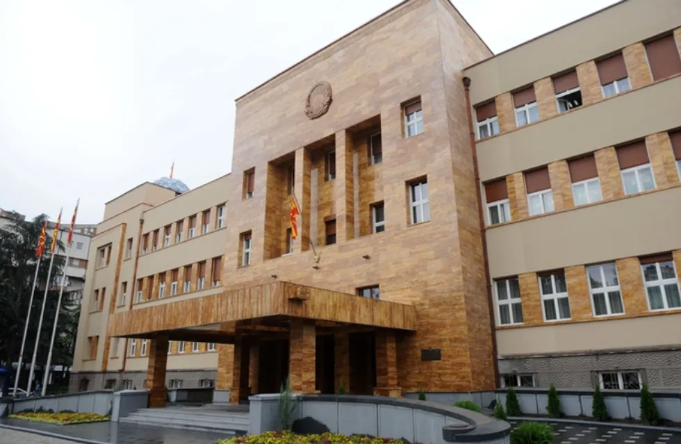 Kuvendi duhet t’i konstatojë dorëheqjet e Bislimovskit dhe të Ristovskës dhe ta zgjedhë Goce Naumovskin për gjyqtar të ri kushtetues