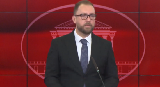 (VIDEO) Ministri Lutkov: Kualiteti para etnisë, nuk i shoh shqiptarët si përqindje