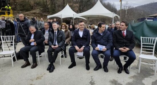 Hoxha: Mbi 1 milion euro investime në makineri në deponine Rusino