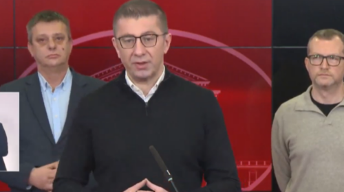 (VIDEO) Qeveria arrin marrëveshje me dy sindikata për rritje graduale të pagave